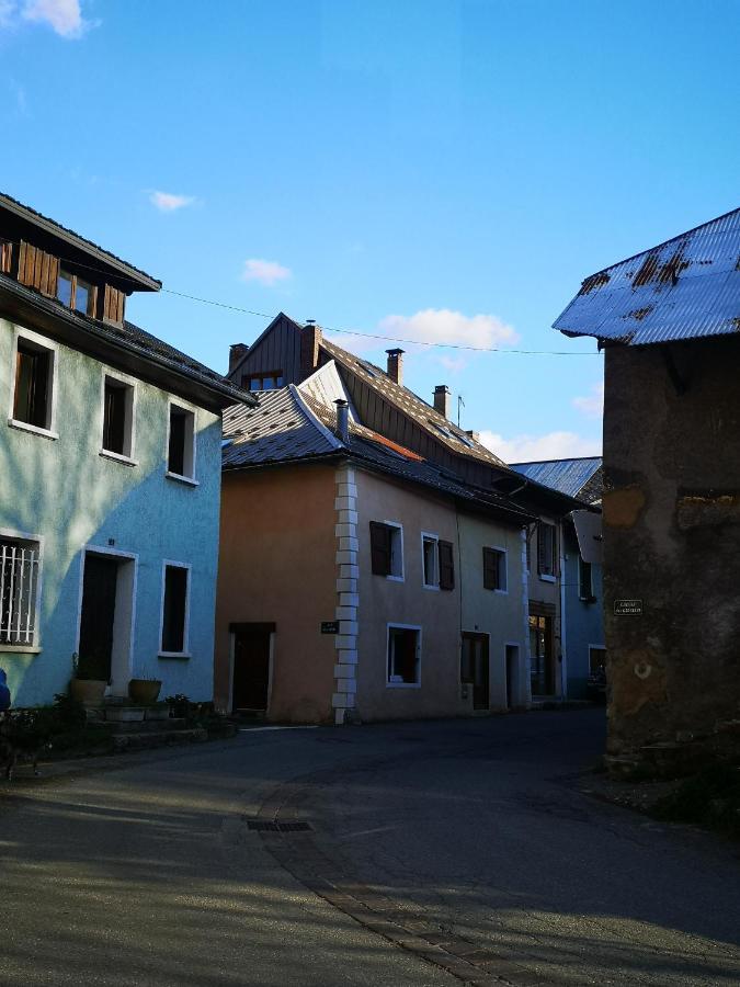 Chateauroux-les-Alpes Joli T2 Dans Une Maison De Village מראה חיצוני תמונה